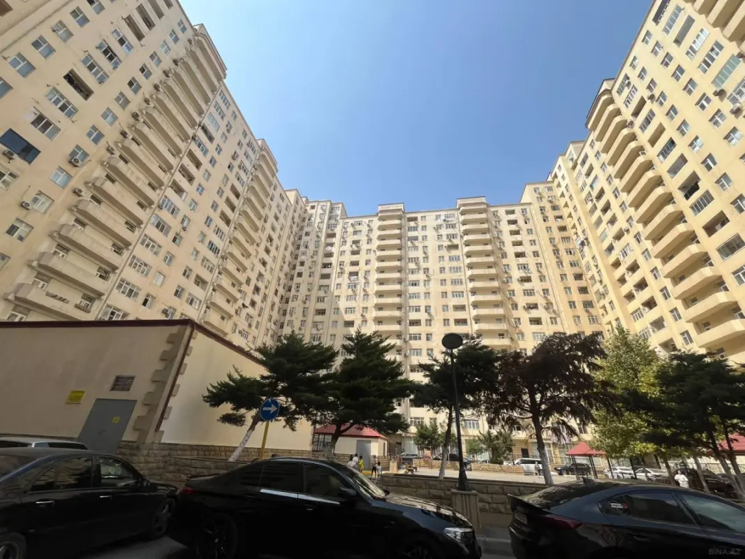 Satılır 2 otaqlı mənzil 56 m²