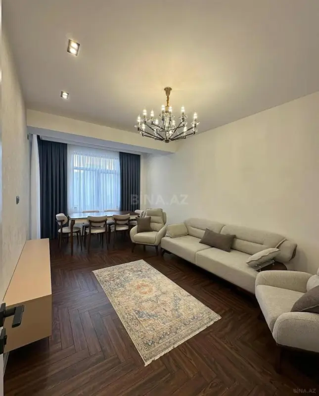 Kirayə verilir 2 otaqlı mənzil 77 m²