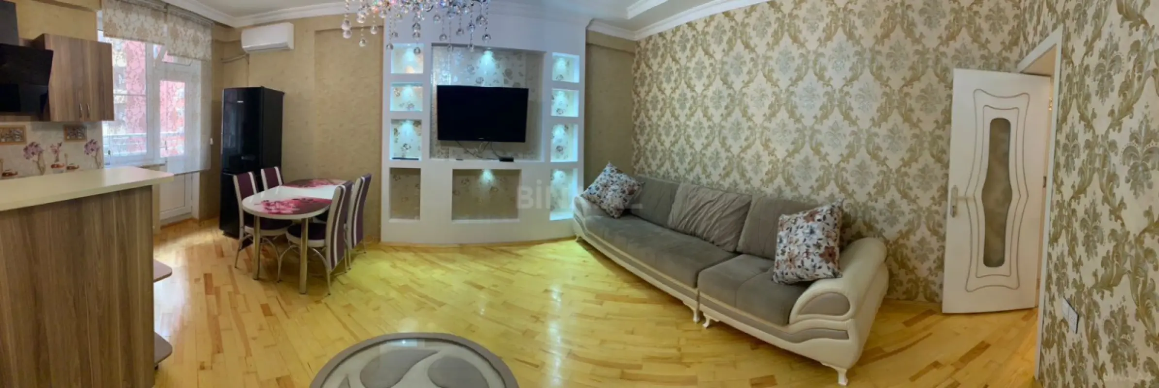 Kirayə verilir 2 otaqlı mənzil 68 m²