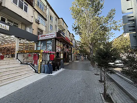 Satılır 3 otaqlı mənzil 55 m² — Bakı, Memar Əcəmi yanı 3 otaq 55.00 m²