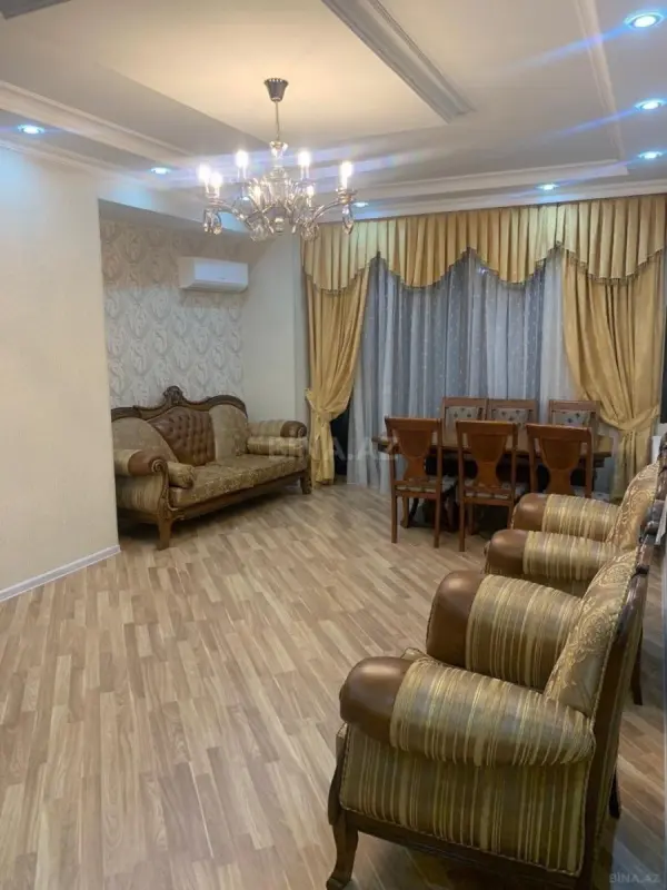 Kirayə verilir 3 otaqlı mənzil 110 m²