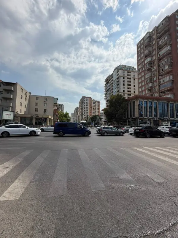 Satılır 2 otaqlı mənzil 70 m²