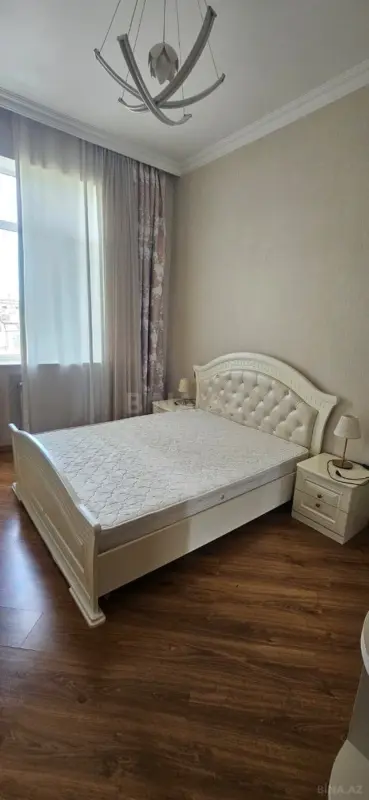 Kirayə verilir 2 otaqlı mənzil 62 m²