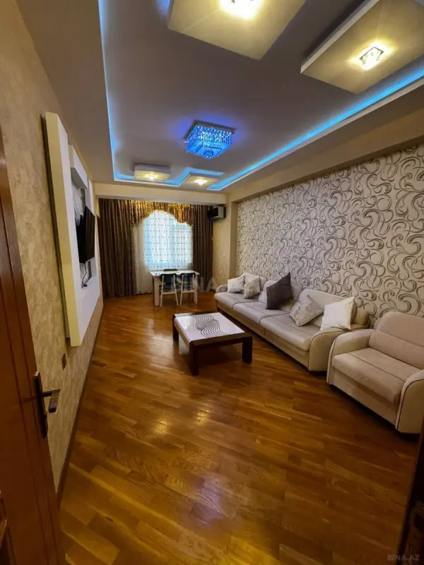 Kirayə verilir 2 otaqlı mənzil 50 m²