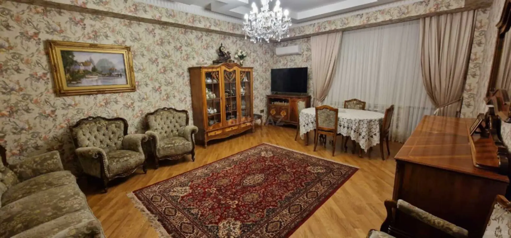 Satılır 3 otaqlı mənzil 110 m²