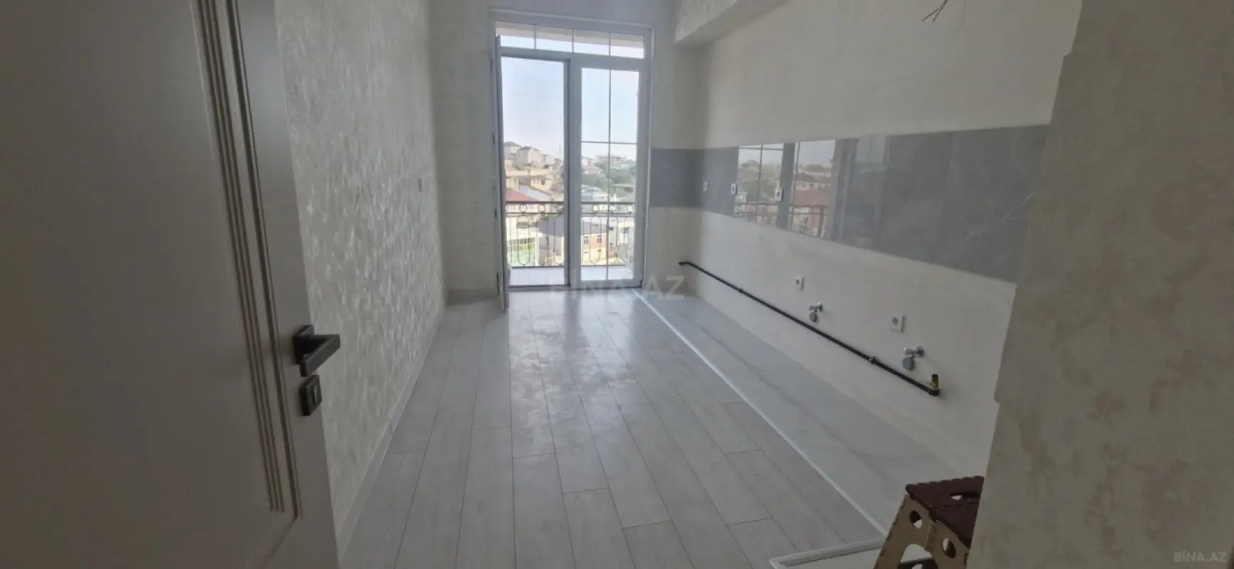 Satılır 3 otaqlı mənzil 83 m²