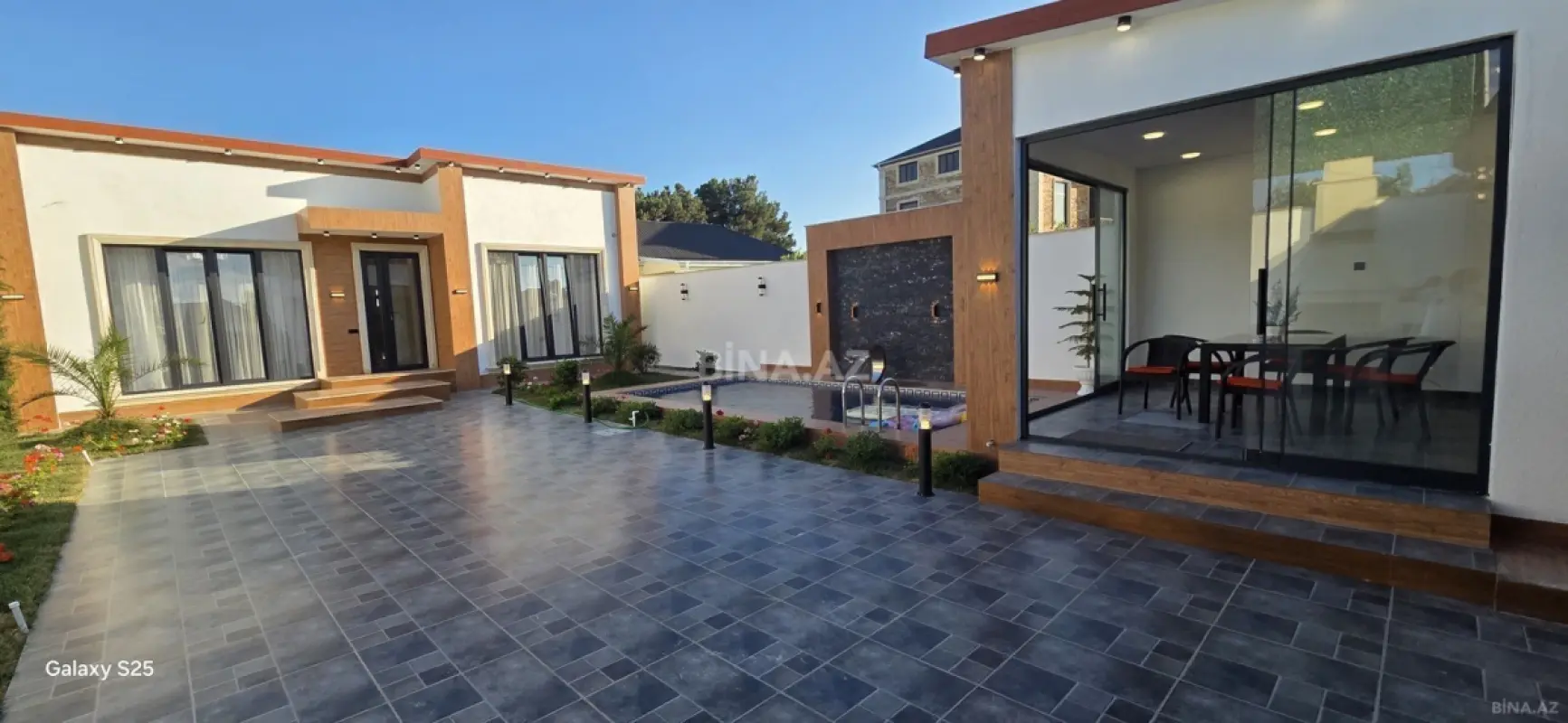 Satılır 4 otaqlı həyət evi 160 m²