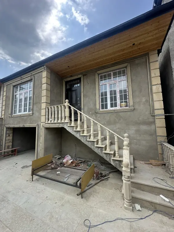 Satılır 3 otaqlı həyət evi 115 m²