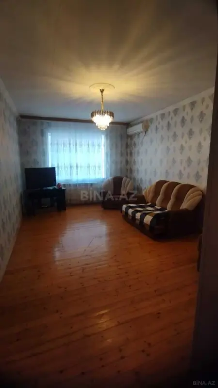 Kirayə verilir 2 otaqlı mənzil 74 m²