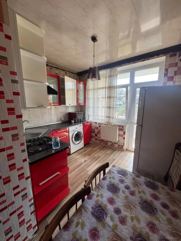 Satılır 3 otaqlı mənzil 60 m²