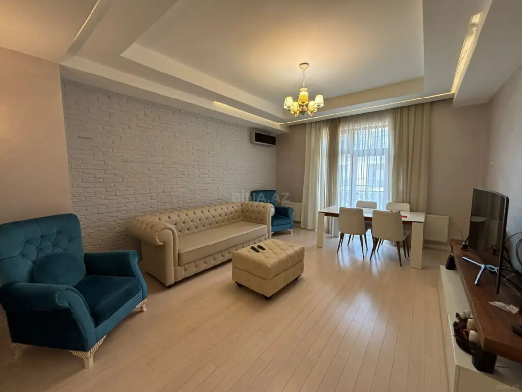Kirayə verilir 4 otaqlı mənzil 170 m²