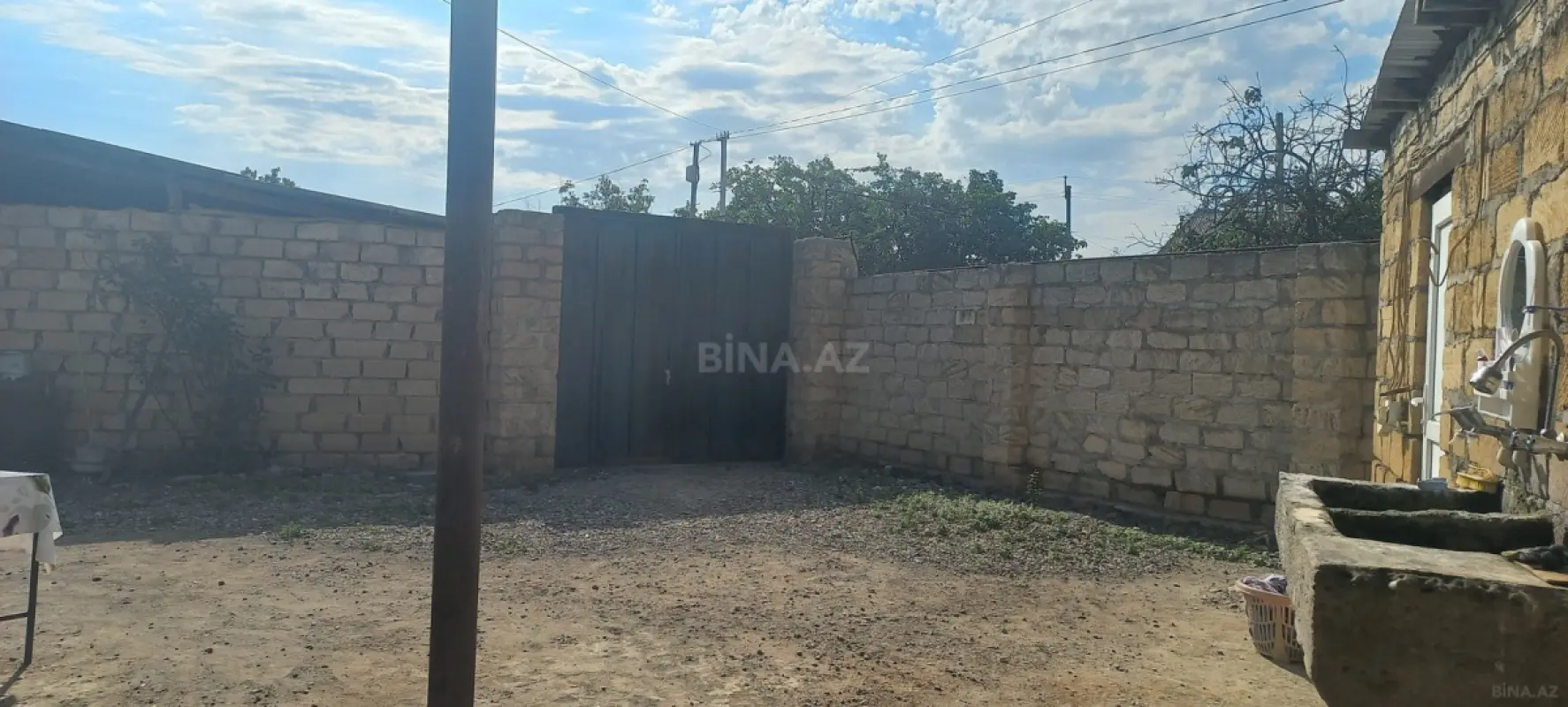Satılır 4 otaqlı həyət evi 100 m²