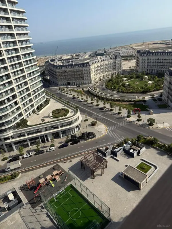 Kirayə verilir 3 otaqlı mənzil 130 m²