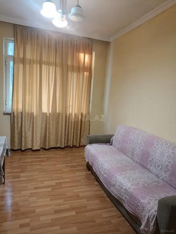 Satılır 2 otaqlı mənzil 42 m²