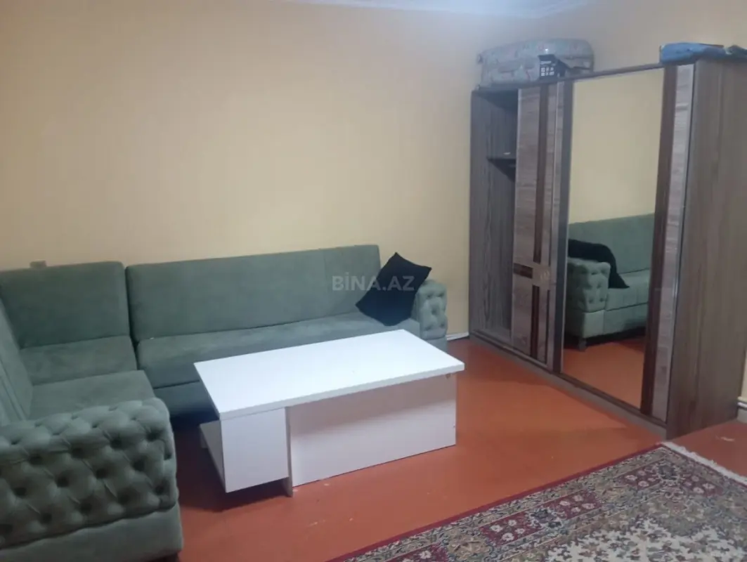 Kirayə verilir 2 otaqlı həyət evi 80 m²