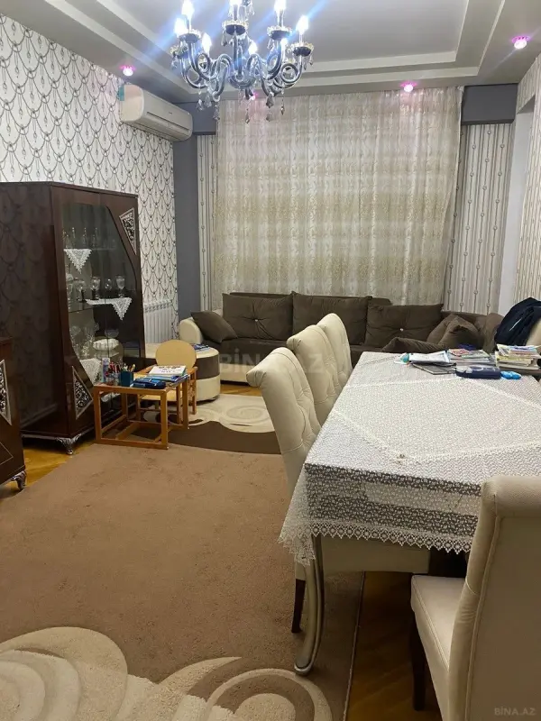 Satılır 3 otaqlı mənzil 126 m²