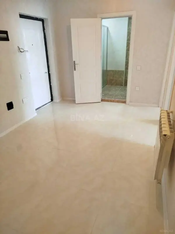 Satılır 1 otaqlı mənzil 74 m²