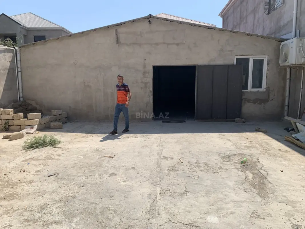 Kirayə verilir obyekt 242 m²