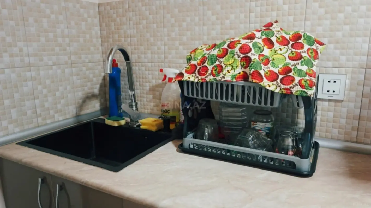 Kirayə verilir 1 otaqlı həyət evi 30 m²
