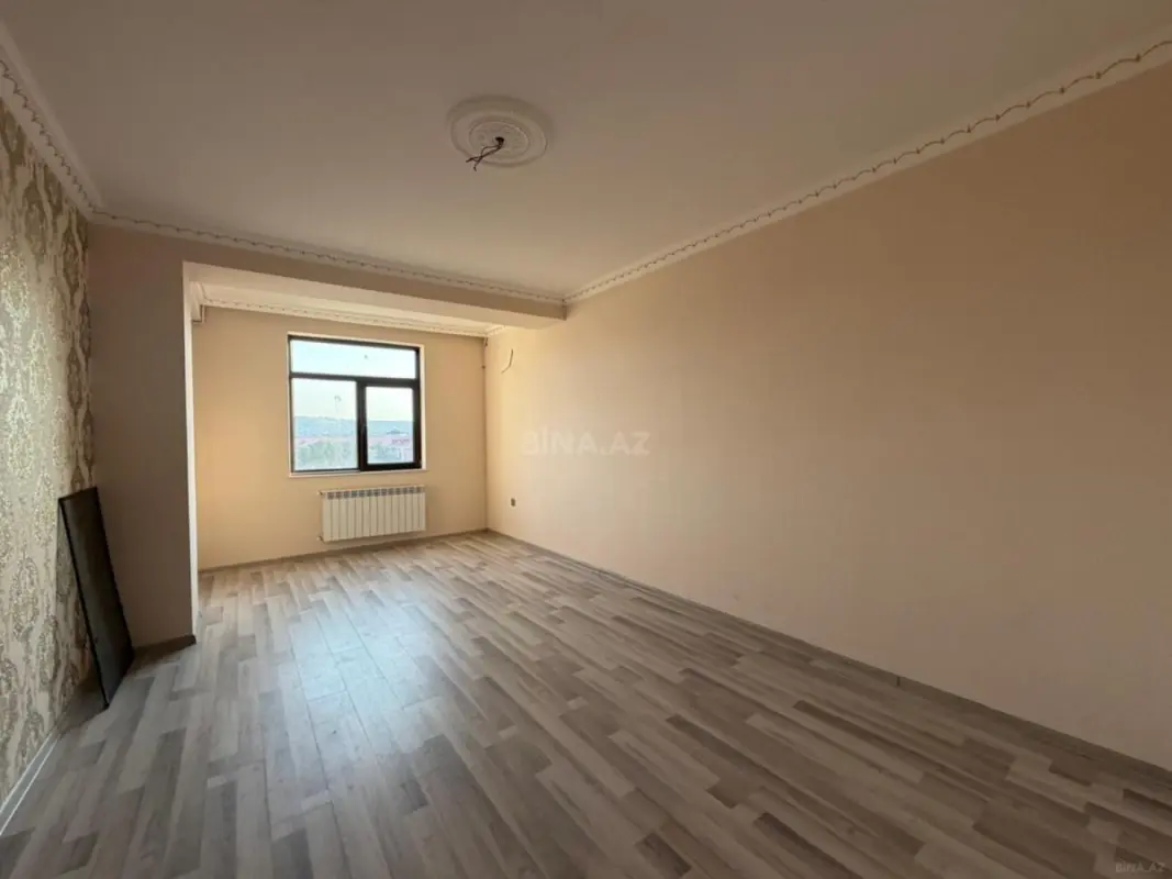 Satılır 3 otaqlı mənzil 82 m²