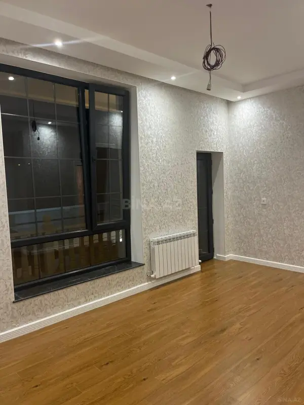 Satılır 5 otaqlı həyət evi 236 m²