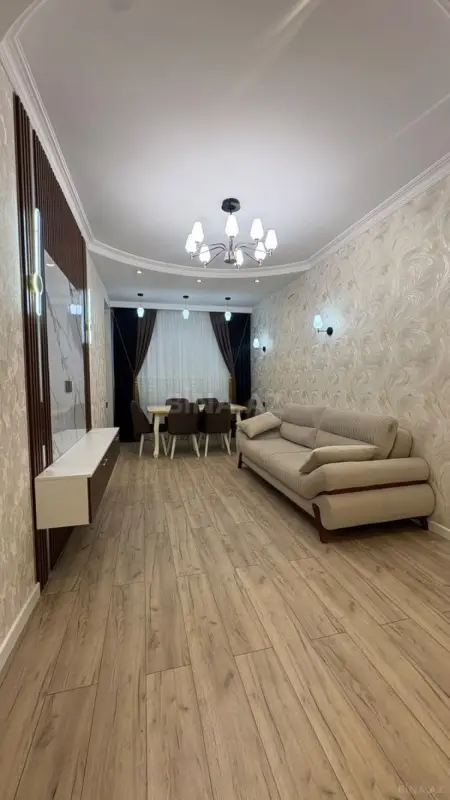Satılır 3 otaqlı mənzil 118 m²