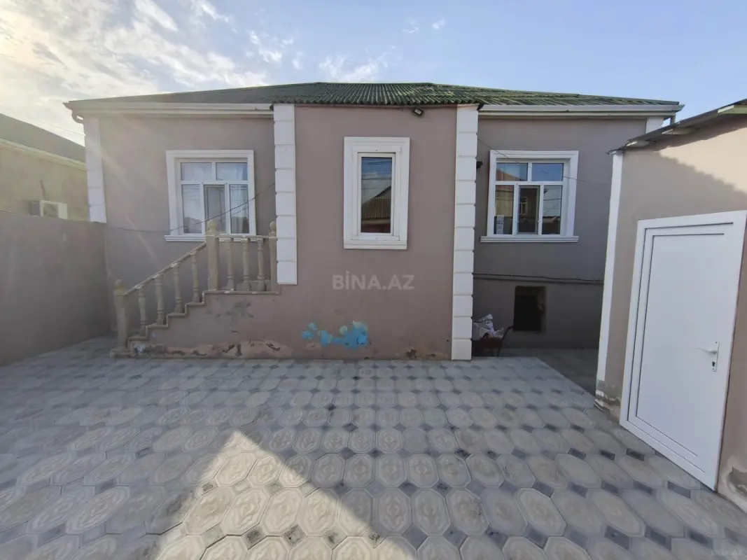 Satılır 4 otaqlı həyət evi 104 m²