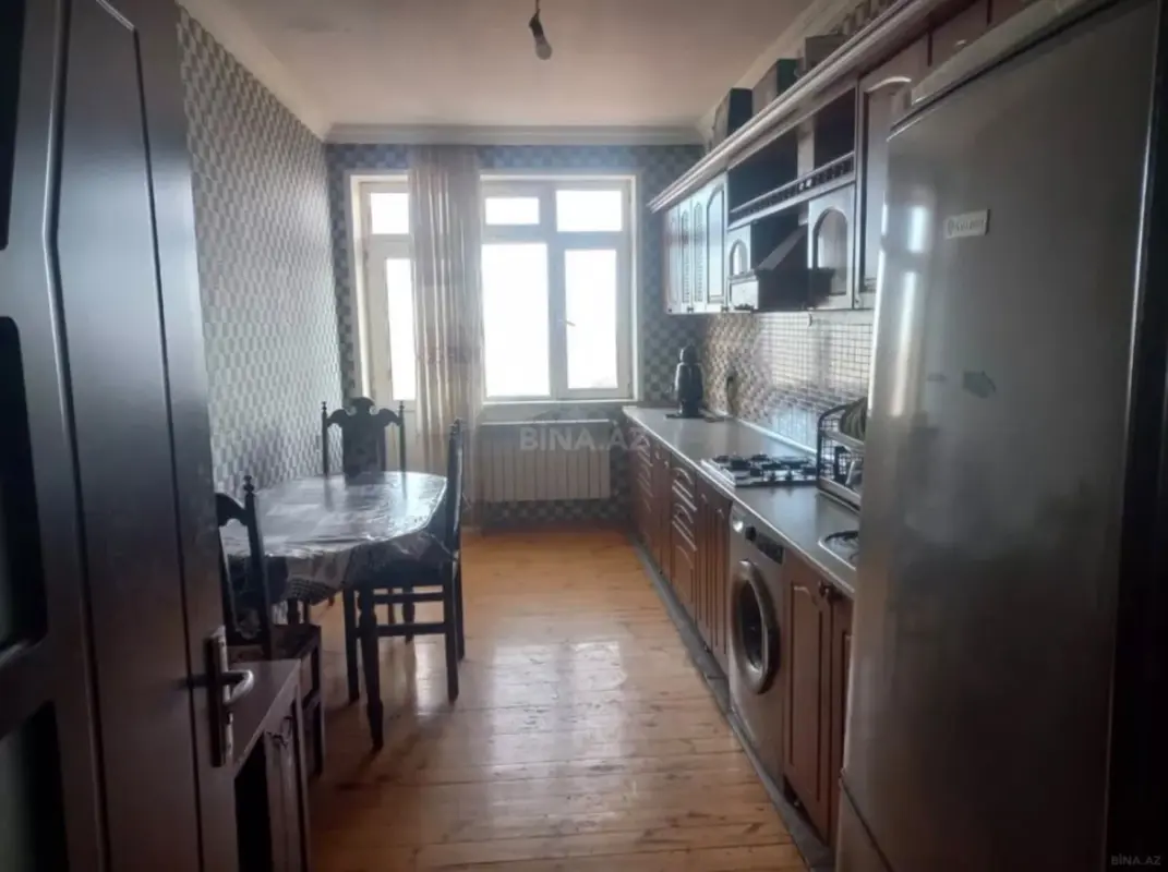 Kirayə verilir 2 otaqlı mənzil 100 m²