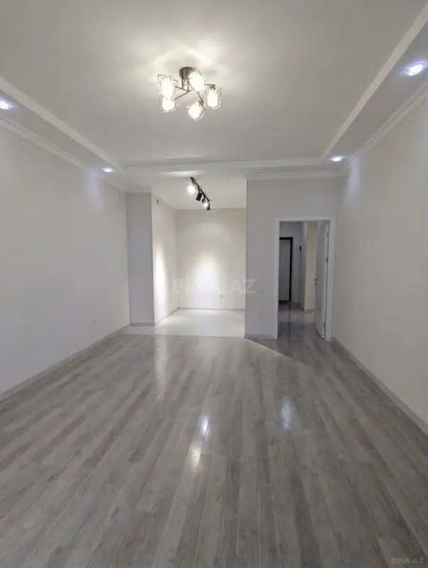 Satılır 2 otaqlı mənzil 66 m²
