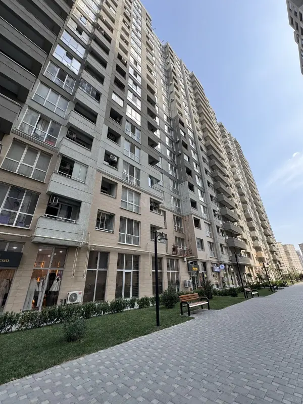 Satılır 3 otaqlı mənzil 95 m²