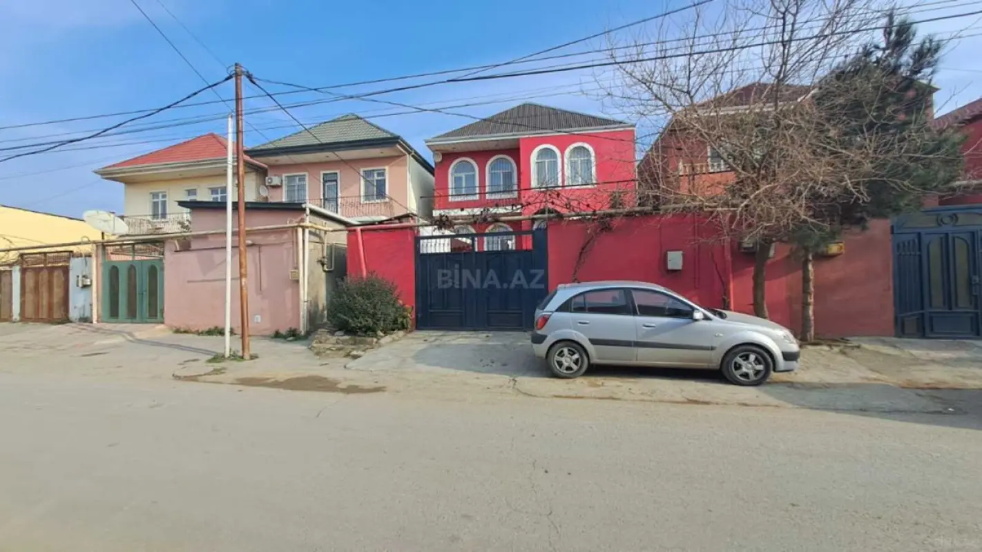 Satılır 4 otaqlı həyət evi 144 m²