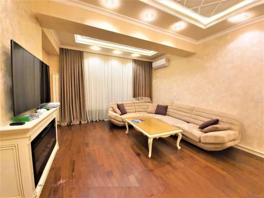 Kirayə verilir 3 otaqlı mənzil 100 m²