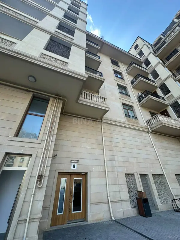 Kirayə verilir 3 otaqlı mənzil 133 m²