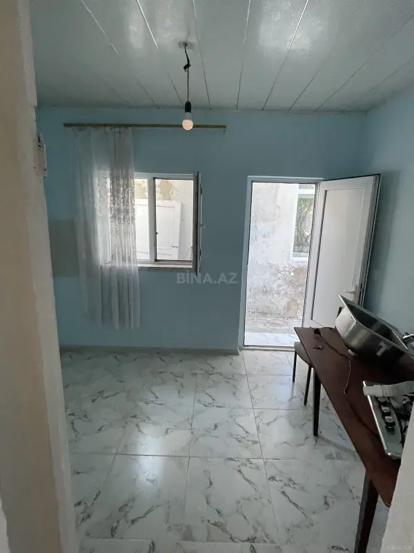 Satılır 1 otaqlı həyət evi 40 m²