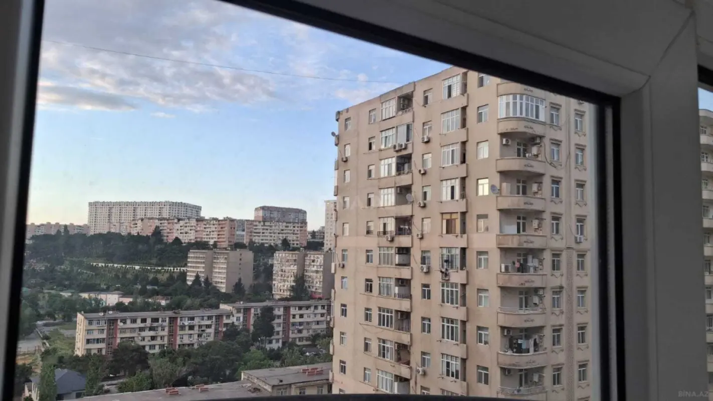 Satılır 3 otaqlı mənzil 106 m²