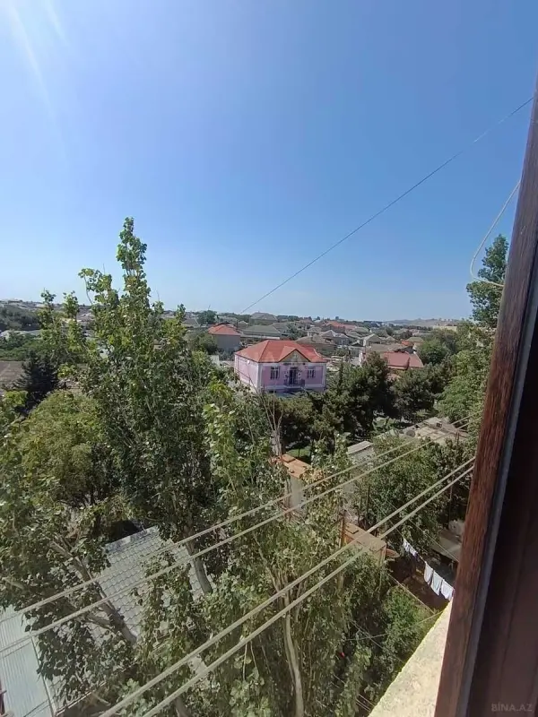 Satılır 4 otaqlı mənzil 75 m²