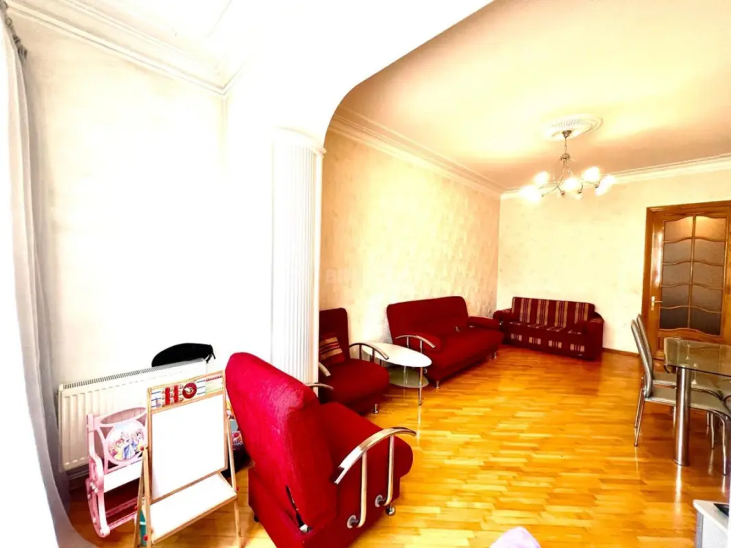 Satılır 2 otaqlı mənzil 70 m²