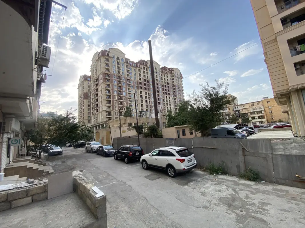 Kirayə verilir 1 otaqlı ofis 48 m²