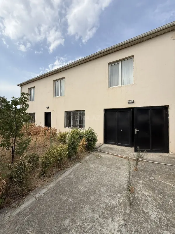 Satılır 6 otaqlı həyət evi 320 m²