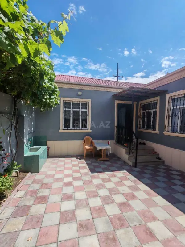Satılır 4 otaqlı həyət evi 110 m²