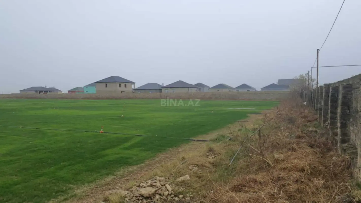 Satılır torpaq sahəsi 200 m²