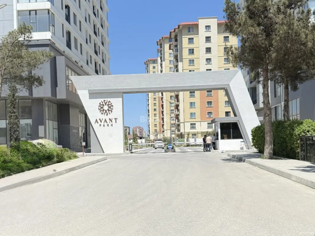 Satılır 2 otaqlı mənzil 67 m²