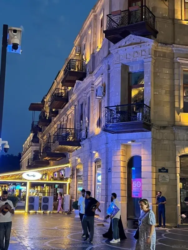 Kirayə verilir 3 otaqlı mənzil 105 m²