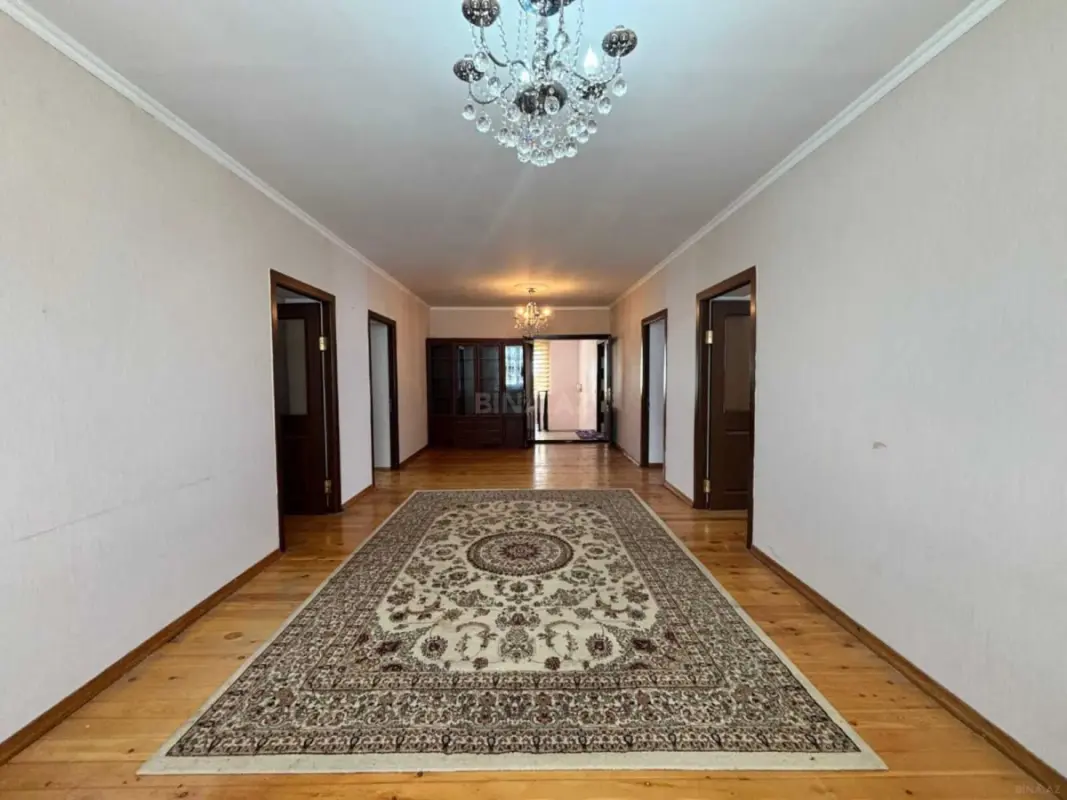 Satılır 6 otaqlı həyət evi 320 m²