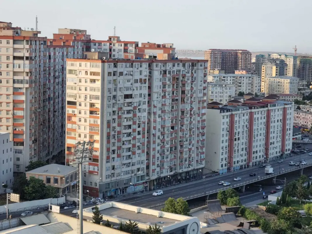 Kirayə verilir 3 otaqlı mənzil 110 m²