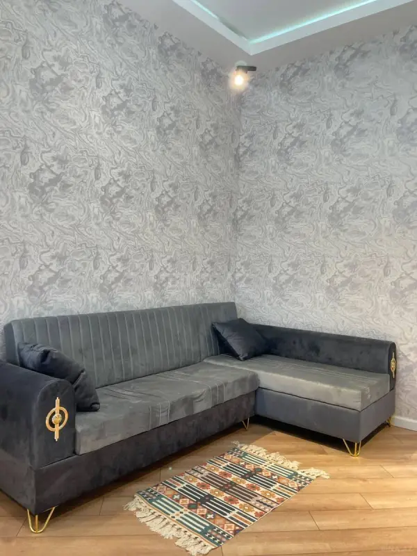 Kirayə verilir 2 otaqlı mənzil 68 m²
