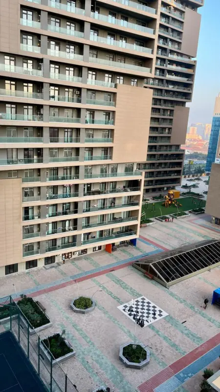 Satılır 2 otaqlı mənzil 66 m²