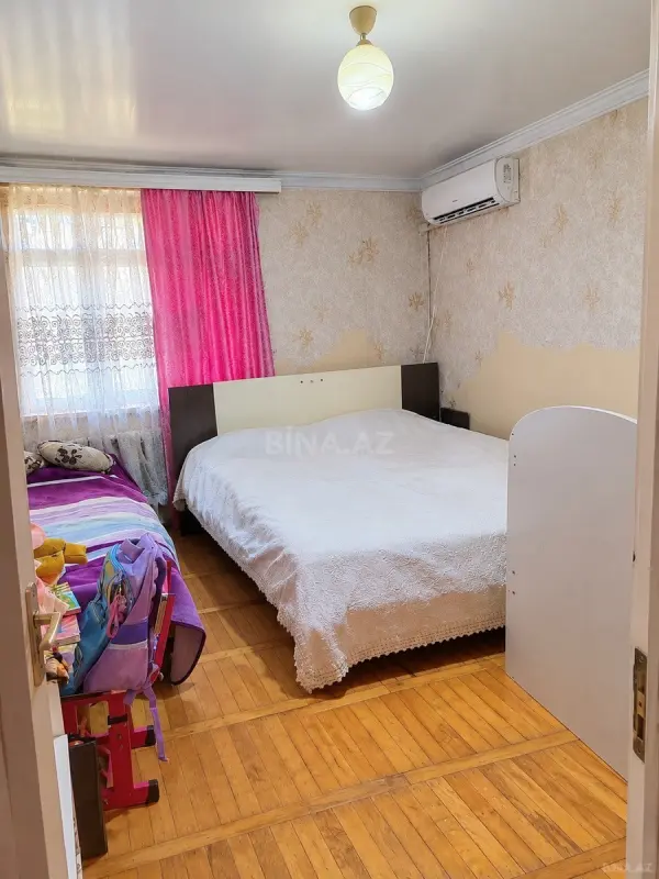 Satılır 4 otaqlı mənzil 76.7 m²