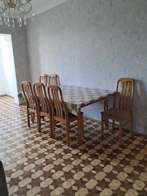 Kirayə verilir 2 otaqlı mənzil 80 m²