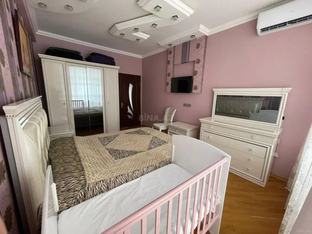 Kirayə verilir 2 otaqlı mənzil 100 m²